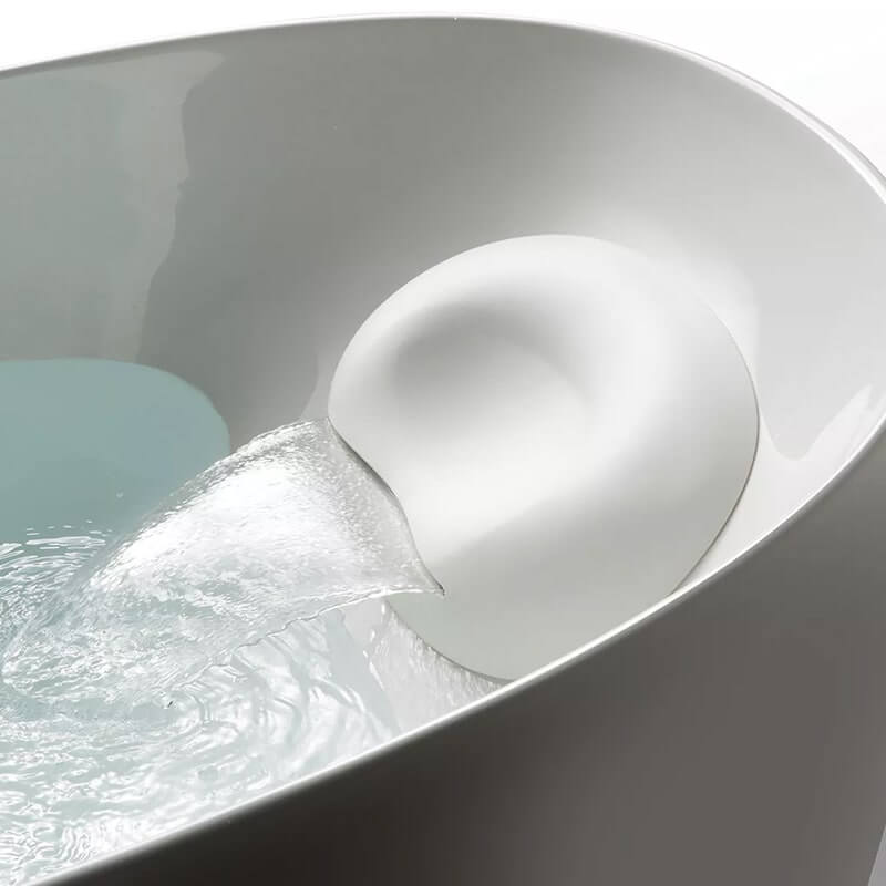 TOTO Flotation Tub Zero Dimension with water flow feature